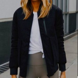 Lululemon Roam Far Wool Bomber in Black/Dark Heather Size 4